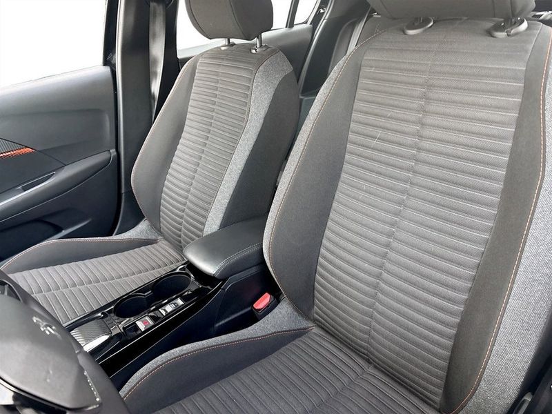 Peugeot e-208 bild 5