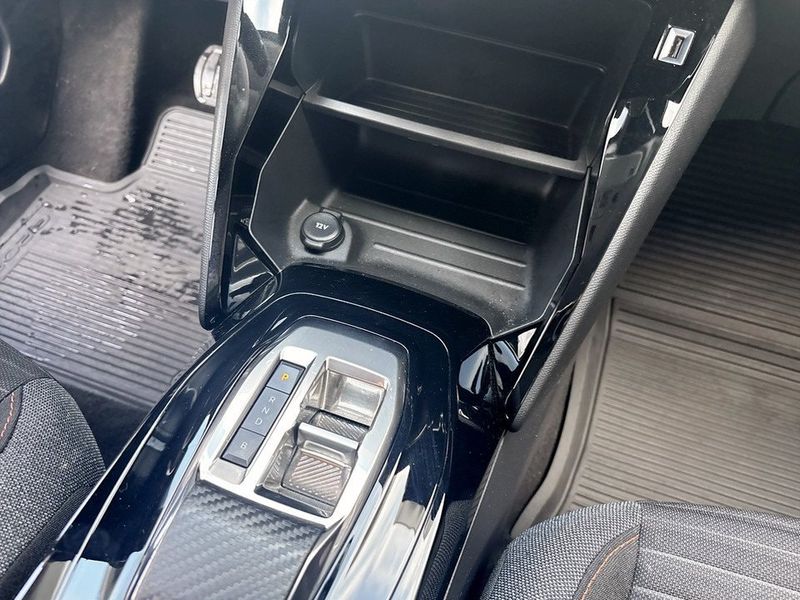Peugeot e-208 bild 10