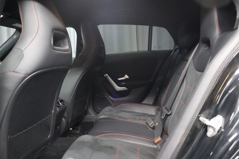 Mercedes CLA250 bild 9