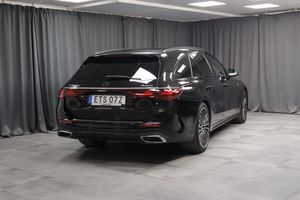 Mercedes E300 bild 2