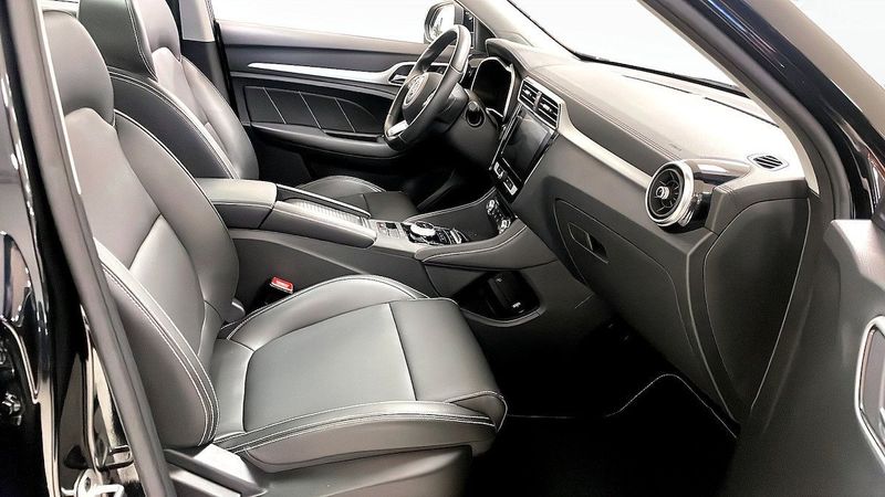 MG ZS EV bild 11
