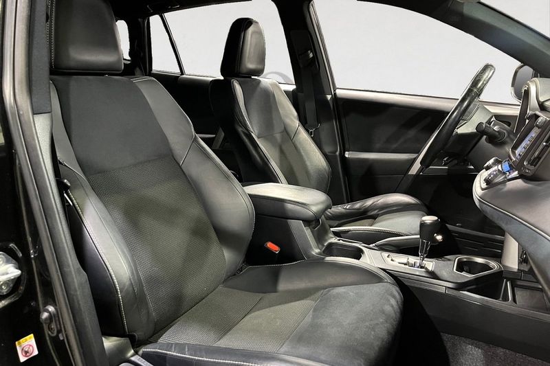 Toyota RAV4 bild 15