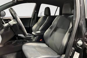 Toyota RAV4 bild 10
