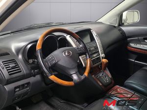 Lexus RX bild 17
