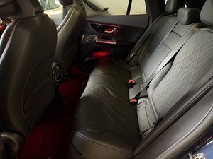 Mercedes EQE500 SUV bild 7
