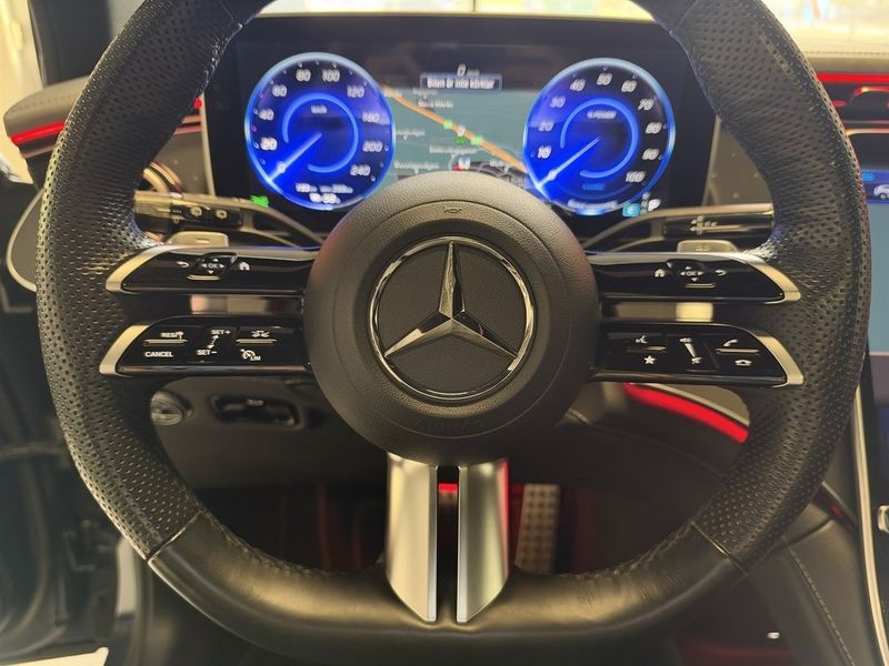 Mercedes EQE500 SUV bild 11