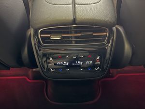 Mercedes EQE500 SUV bild 15
