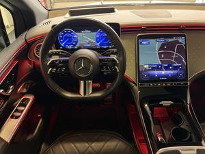 Mercedes EQE500 SUV bild 4