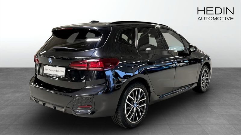 BMW 225 bild 2