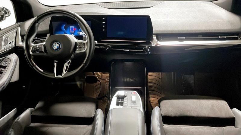 BMW 225 bild 4