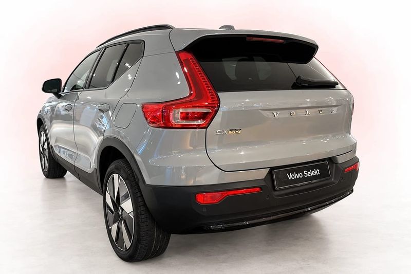 Volvo EX40 bild 2