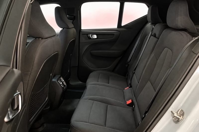 Volvo EX40 bild 7