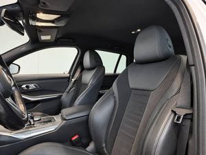 BMW 330 bild 12
