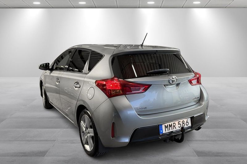 Toyota Auris bild 2