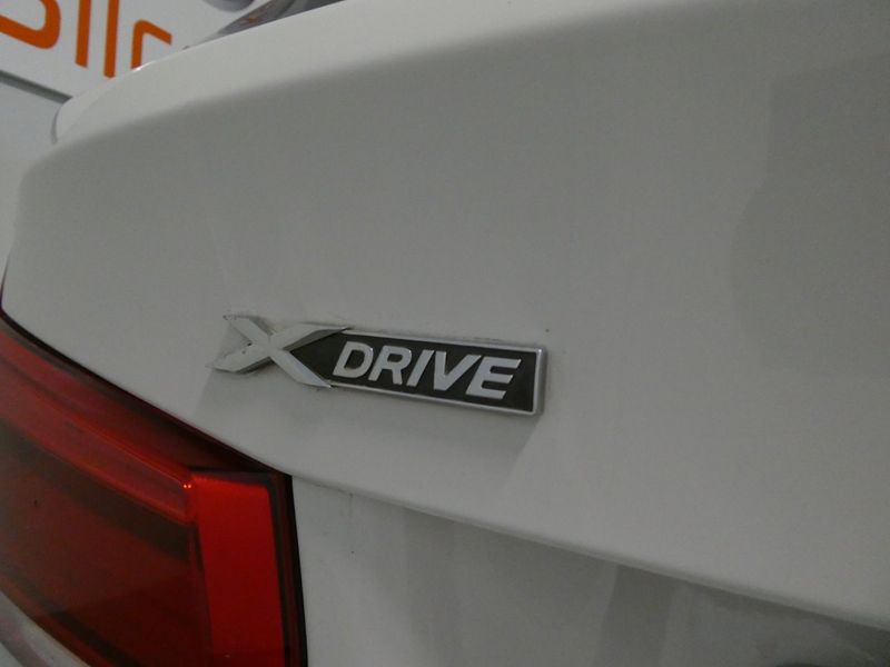BMW 320 bild 13