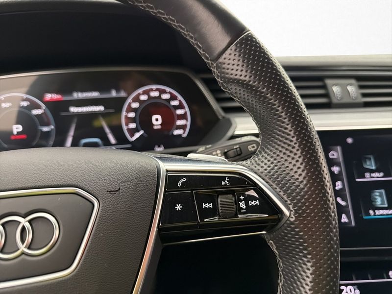 Audi e-tron S bild 26
