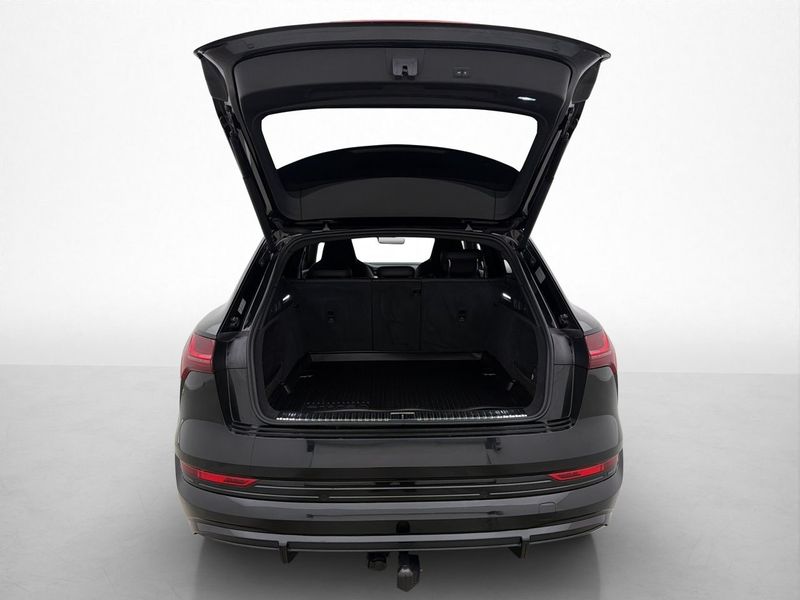 Audi e-tron S bild 11