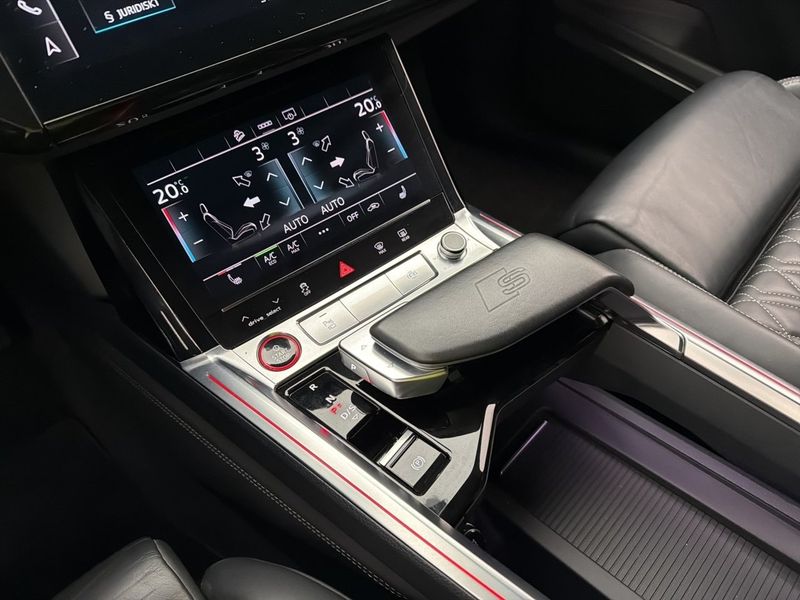 Audi e-tron S bild 29