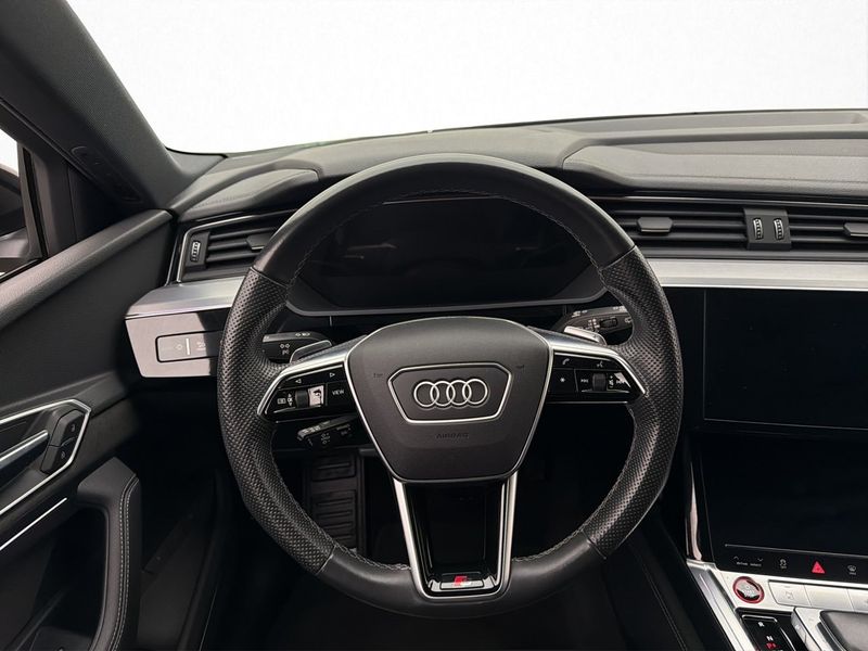 Audi e-tron S bild 25