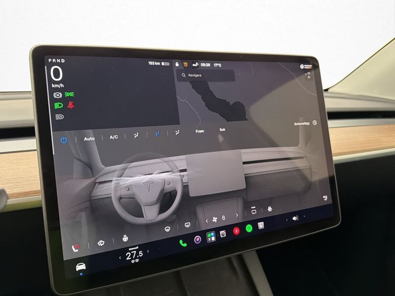 Tesla Model Y bild 21