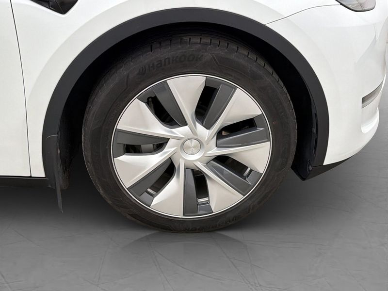 Tesla Model Y bild 30