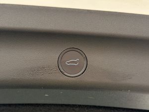 Tesla Model Y bild 29