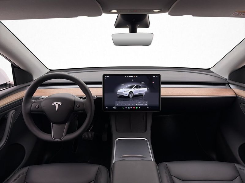 Tesla Model Y bild 15