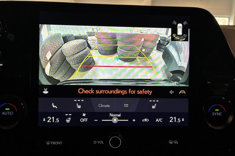 Lexus NX bild 19