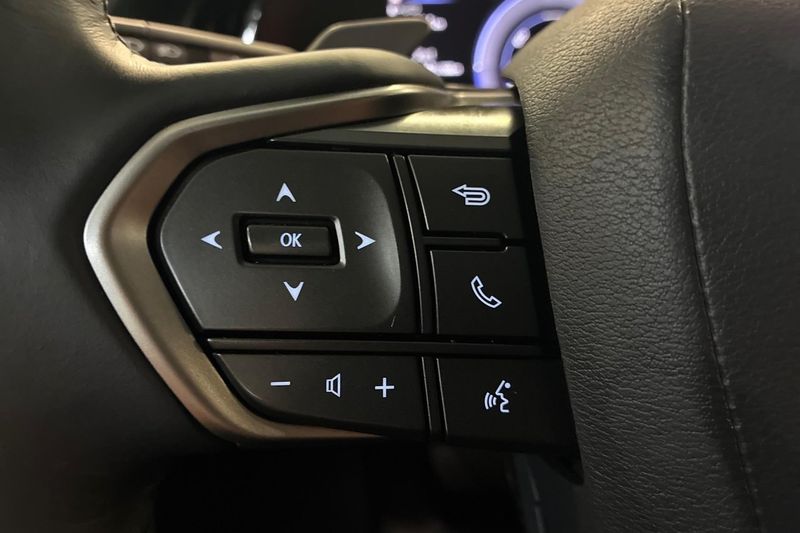 Lexus NX bild 22