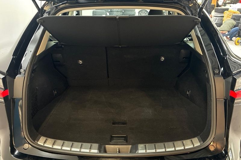 Lexus NX bild 10