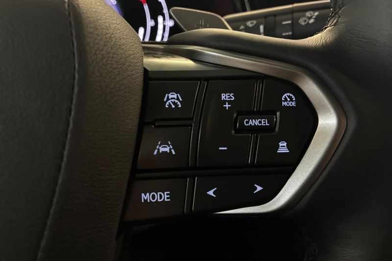 Lexus NX bild 23