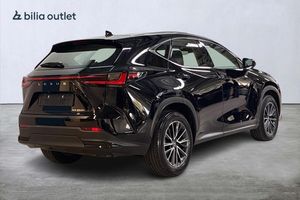 Lexus NX bild 6