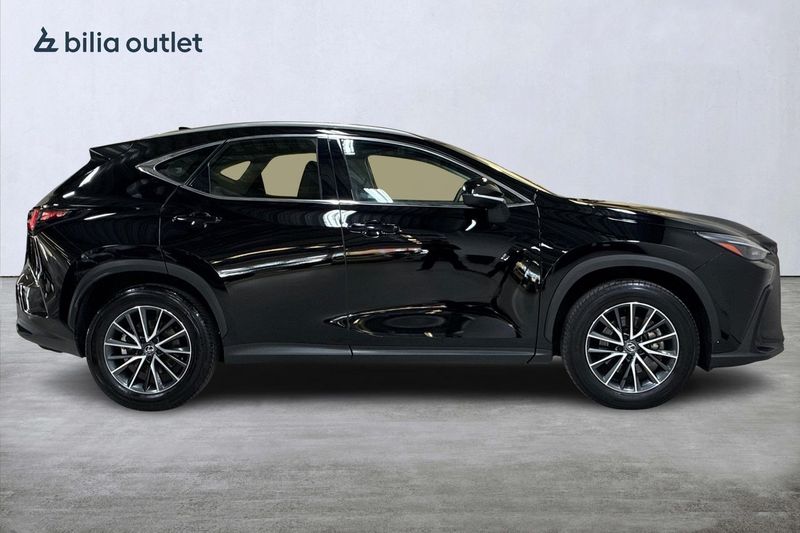 Lexus NX bild 5