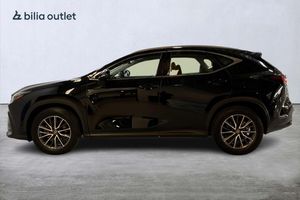 Lexus NX bild 9