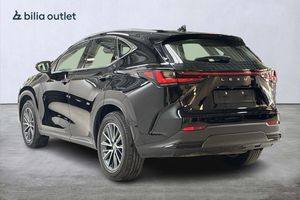 Lexus NX bild 8