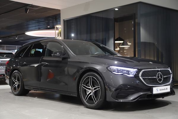 Mercedes E300 de AMG Line Plus / Superscreen / Se utr* - 2026