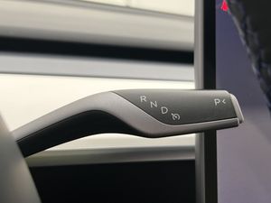 Tesla Model 3 bild 18