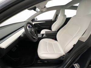 Tesla Model 3 bild 12