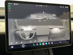 Tesla Model 3 bild 23