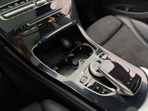 Mercedes GLC250 bild 27