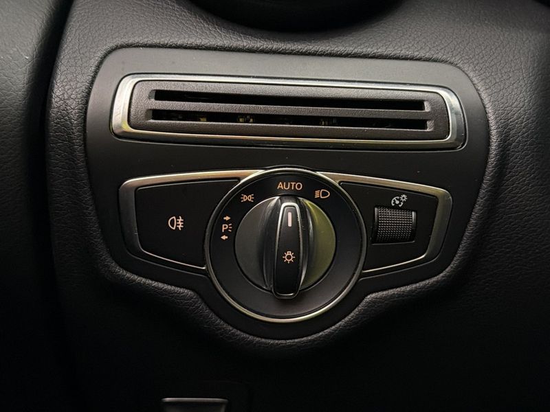 Mercedes GLC250 bild 17