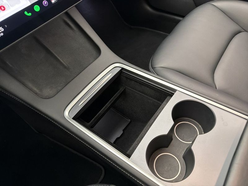Tesla Model 3 bild 25