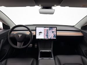 Tesla Model 3 bild 18