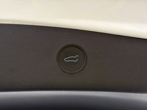 Tesla Model 3 bild 30