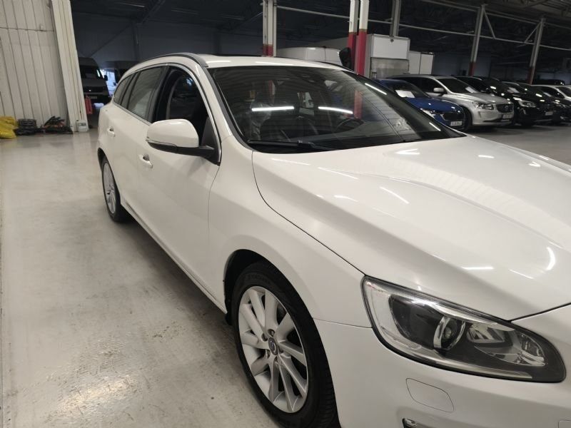 Volvo V60 bild 3
