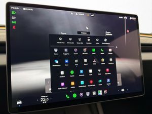 Tesla Model 3 bild 17