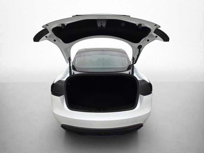 Tesla Model 3 bild 10