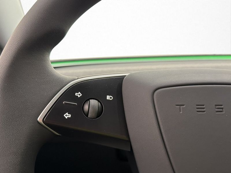 Tesla Model 3 bild 22