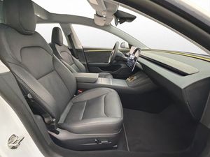 Tesla Model 3 bild 13