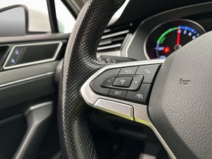 Volkswagen Passat bild 23